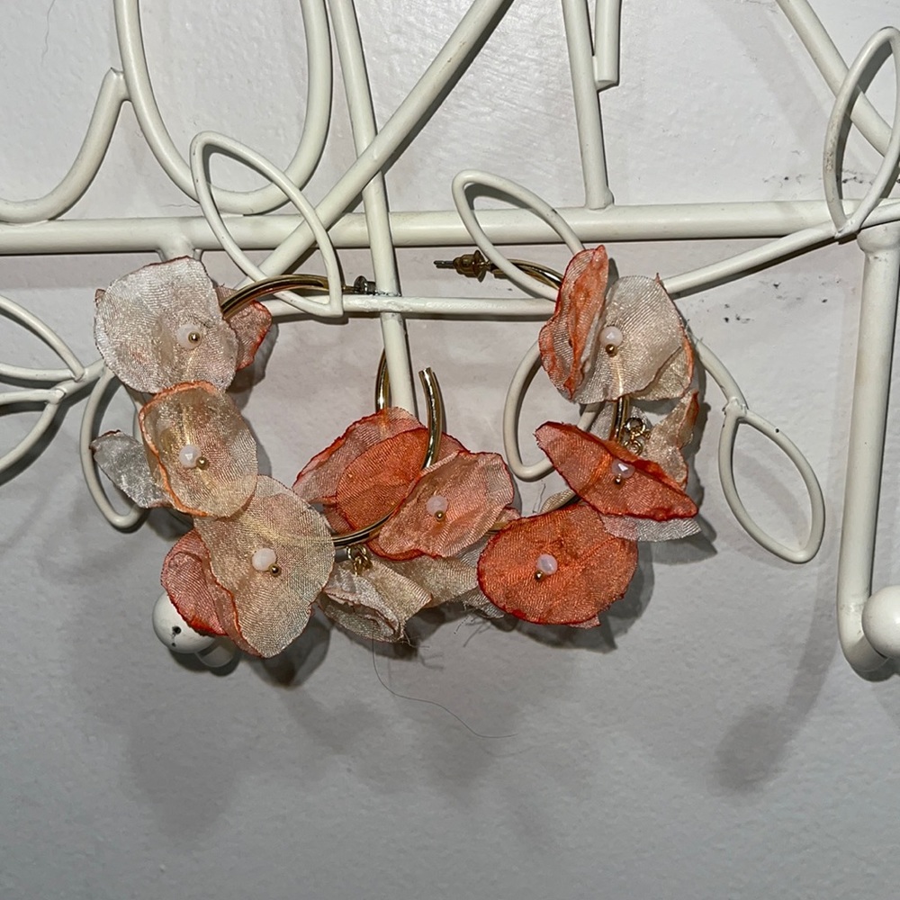 Flower earrings